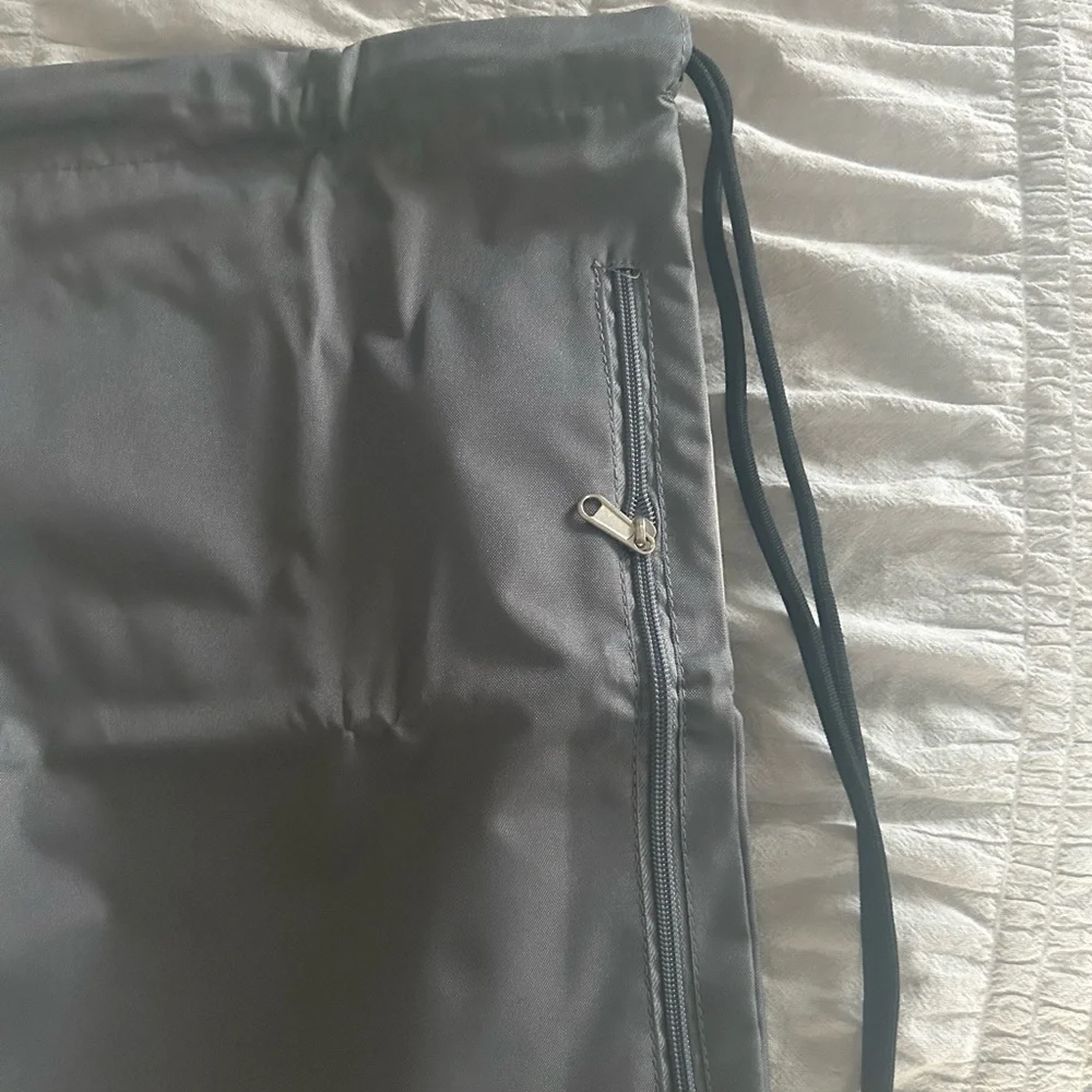 WANDF Grey Drawstring Backpack NEW - Picture 3 of 4